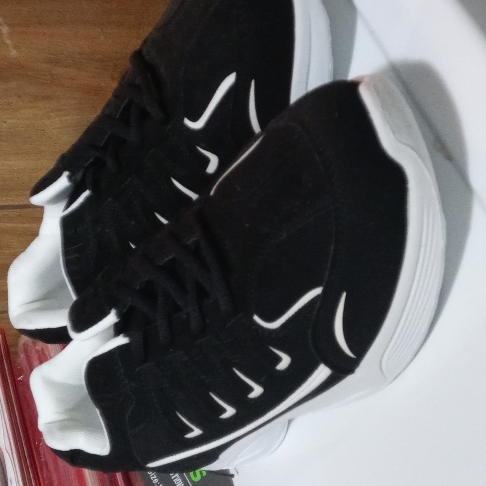 Mens shoes